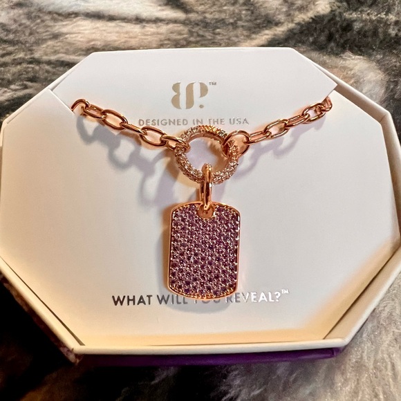 Bomb Party Necklace ๐ - Picture 3 of 5